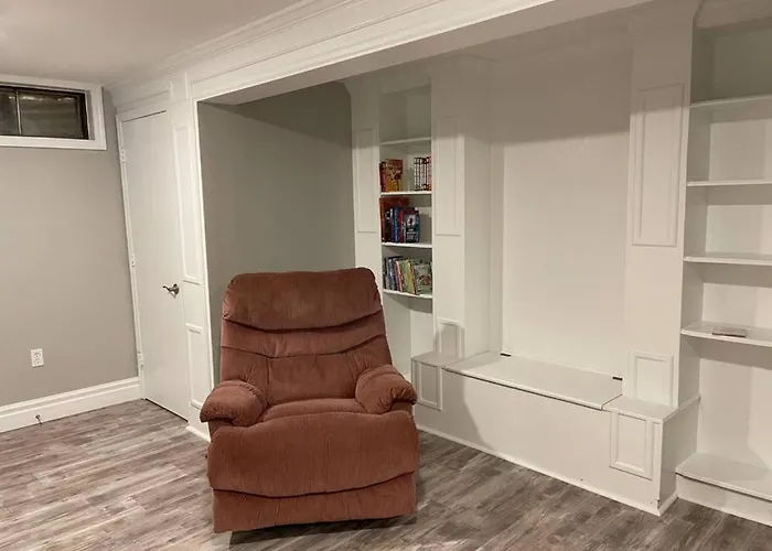 Private 4 Bedroom With A Hot Tub Hébergement de vacances